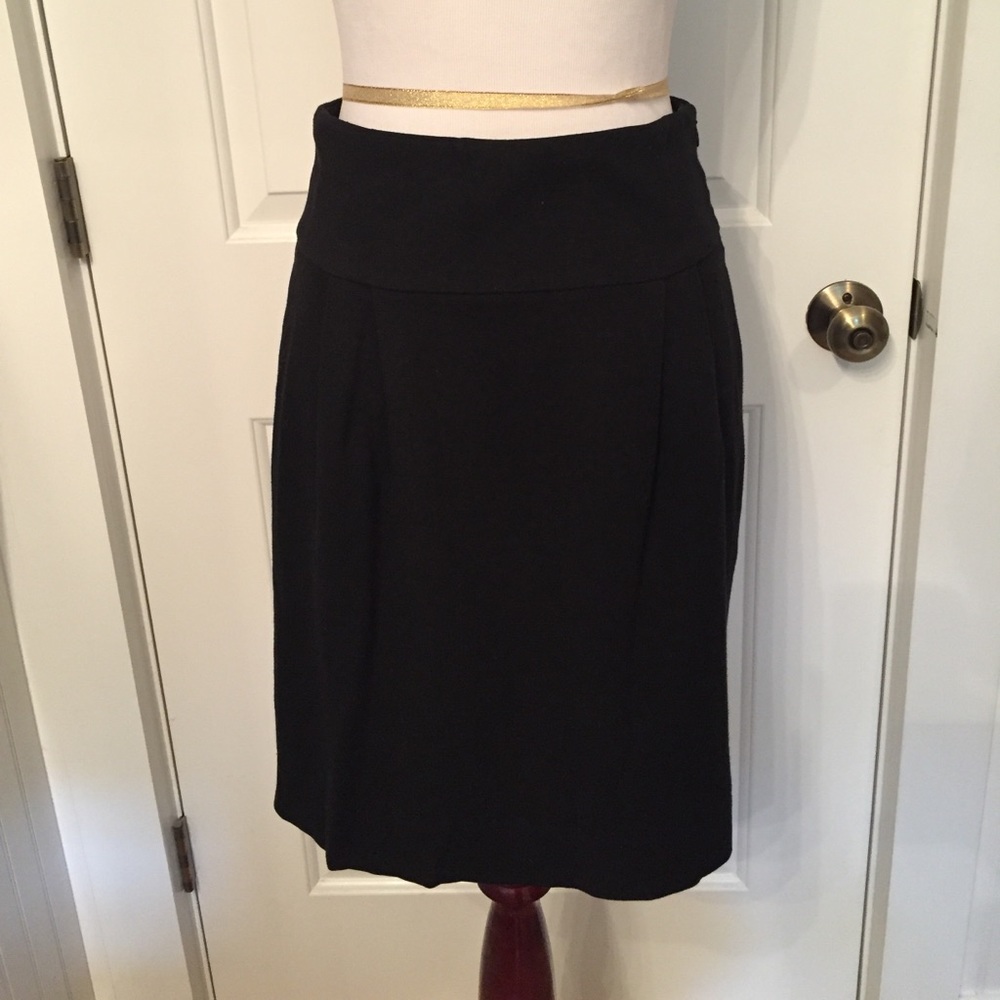 CLUB MONACO SKIRT PENCIL BLACK JERSEY KNIT Size 4